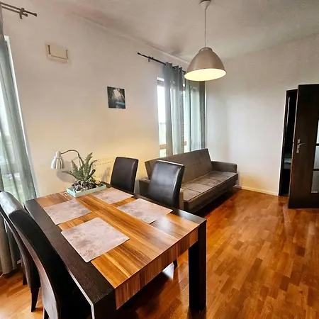 Apartment First -- Zoliborz 3 *