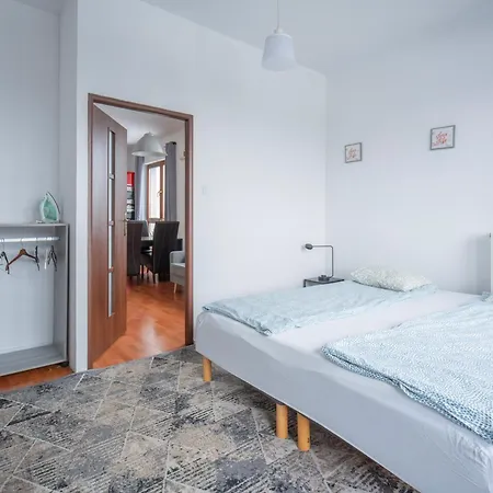 First -- żoliborz 3 Apartament